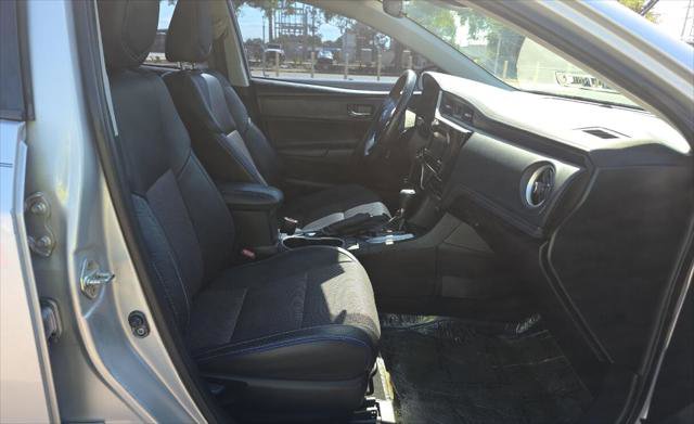 Used 2018 Toyota Corolla SE FWD image 19