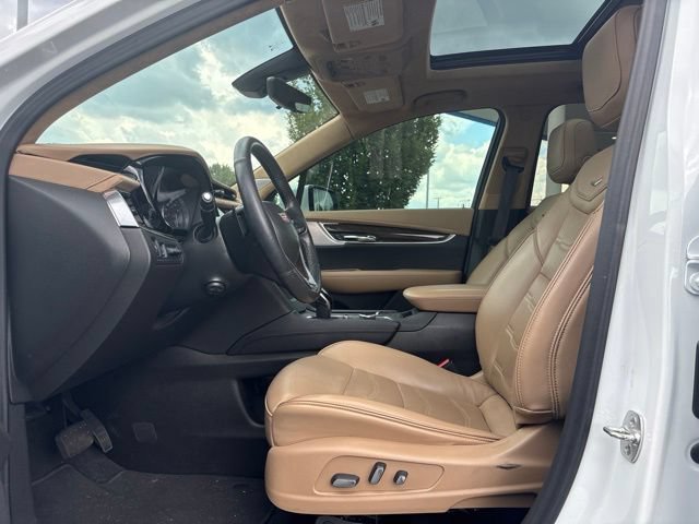 Used 2024 Cadillac XT6 Premium Luxury w/ Platinum Package FWD image 10