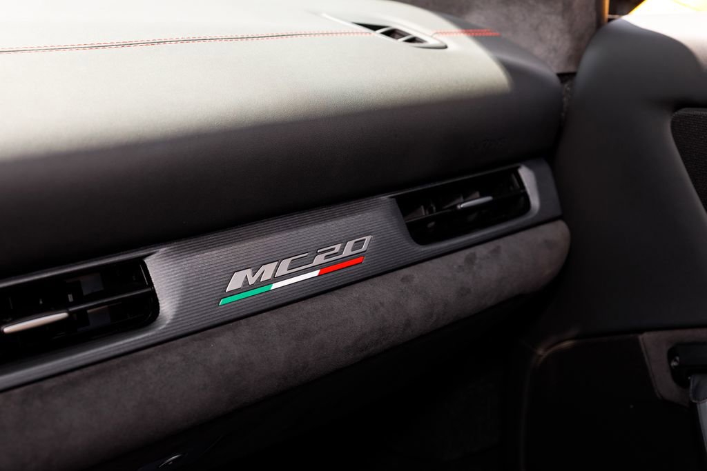 Used 2023 Maserati MC20 Spyder RWD image 26