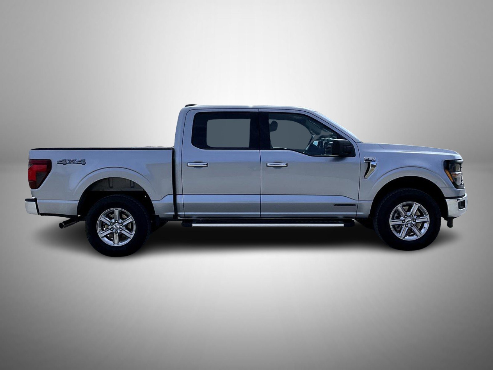 Used 2025 Ford F150 XLT w/ Equipment Group 301A Standard AWD/4WD image 4