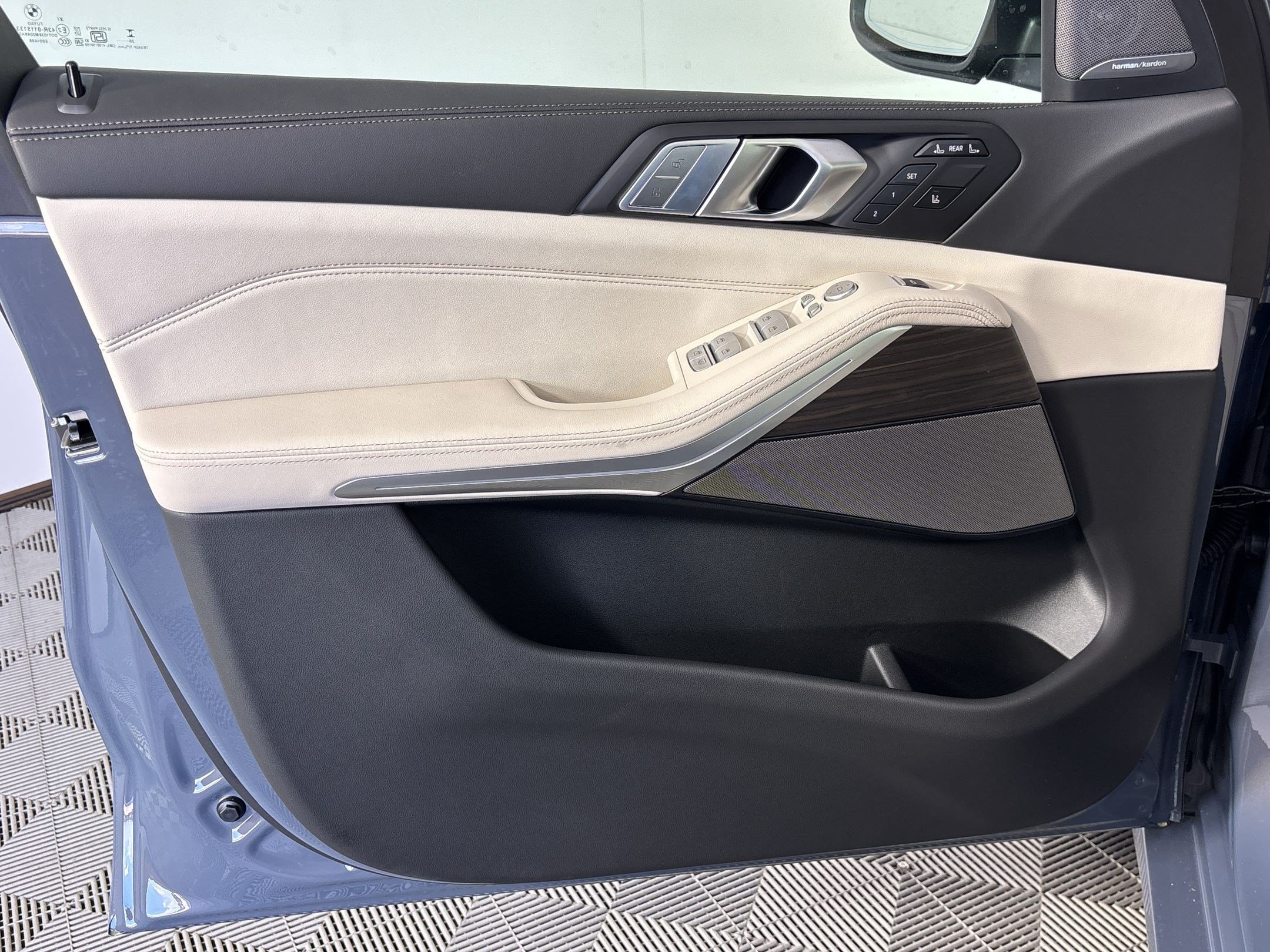 New 2027 BMW X7 xDrive40i AWD/4WD image 14