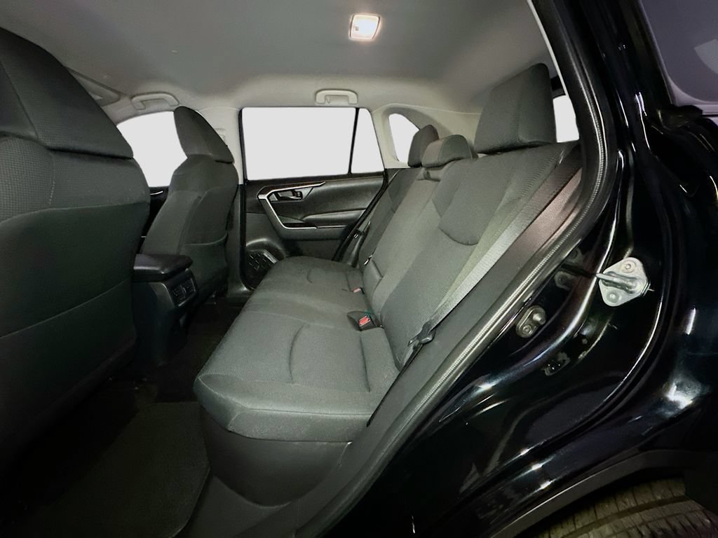 Used 2024 Toyota RAV4 LE AWD/4WD image 28