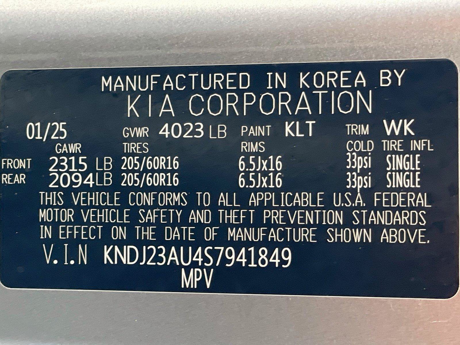 Certified 2025 Kia Soul LX w/ LX Technology Package FWD image 33