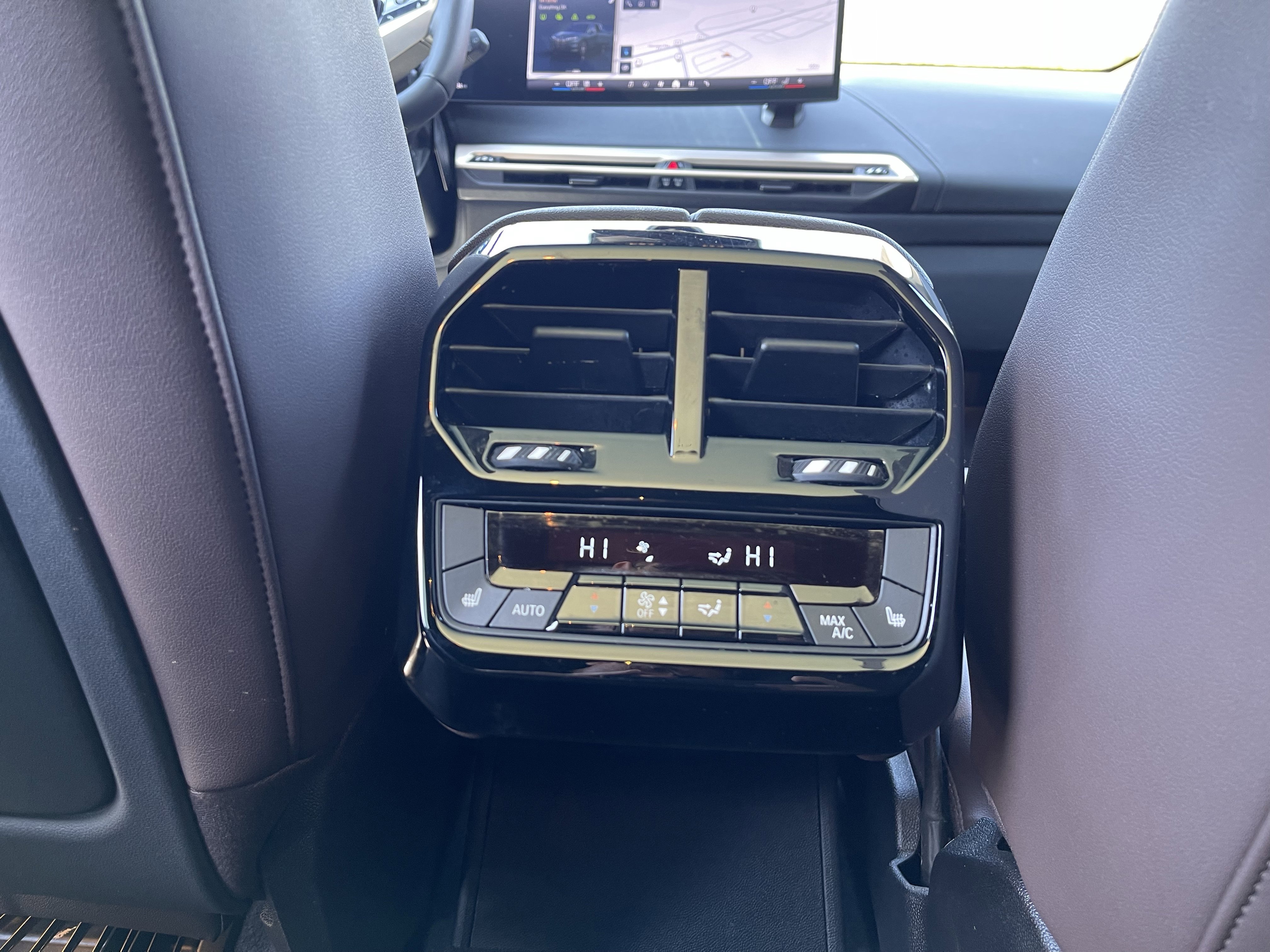 Certified 2025 BMW iX xDrive50 w/ Convenience Package image 17