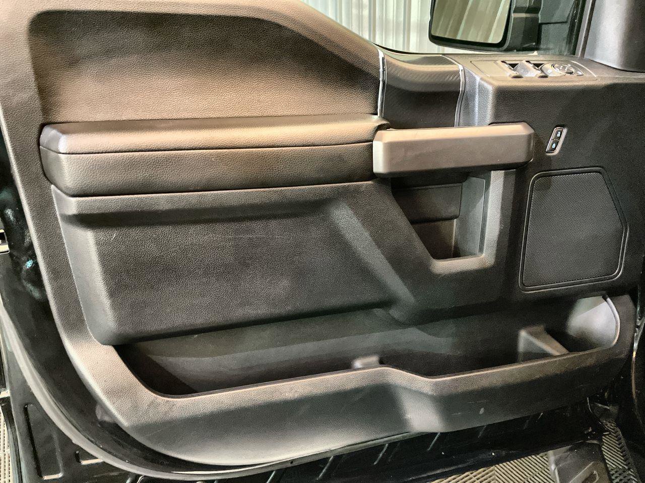 Used 2019 Ford F150 XLT w/ Equipment Group 302A Luxury image 20