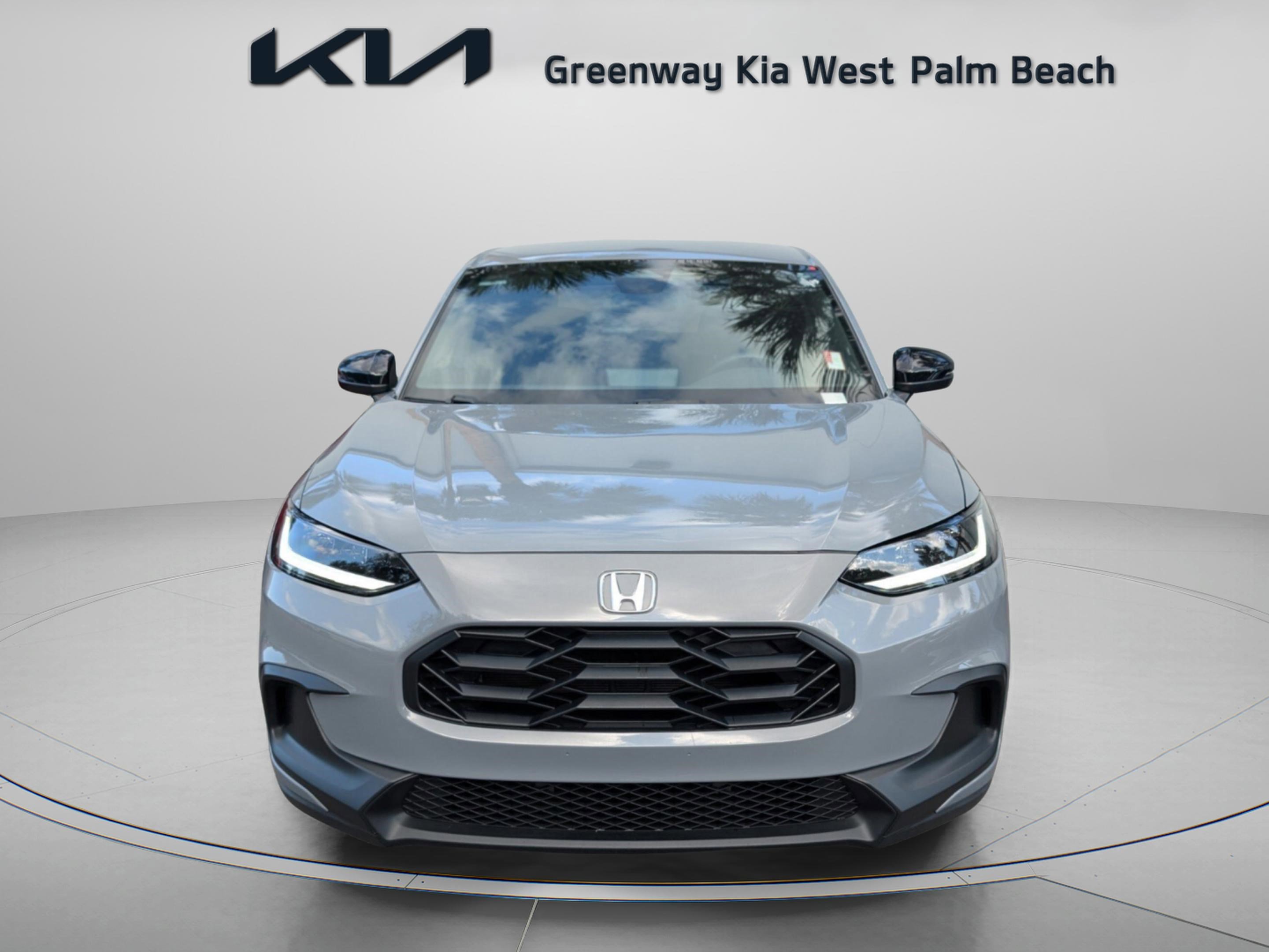 Used 2024 Honda HR-V Sport image 3