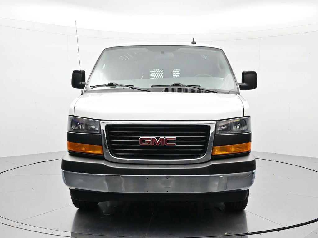Used 2024 GMC Savana 2500 w/ Driver Convenience Package image 2