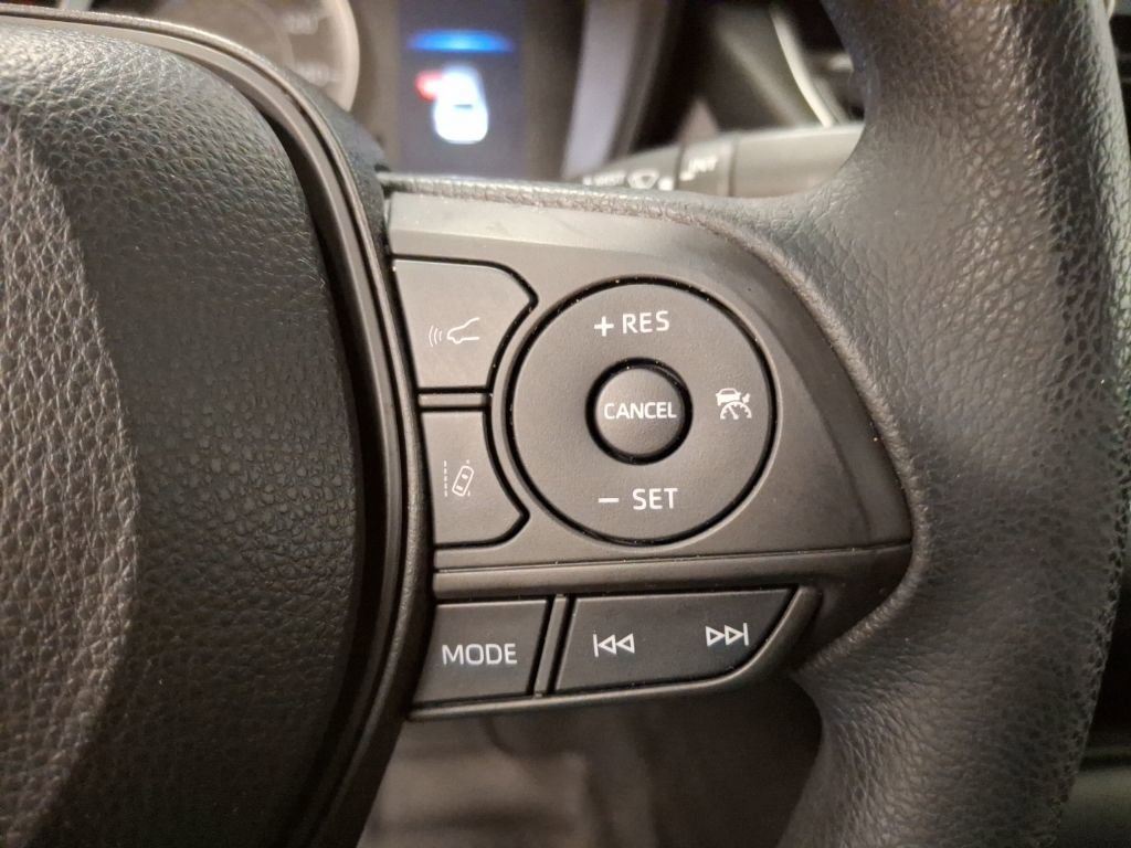 Used 2022 Toyota Corolla LE w/ LE Convenience Package image 20