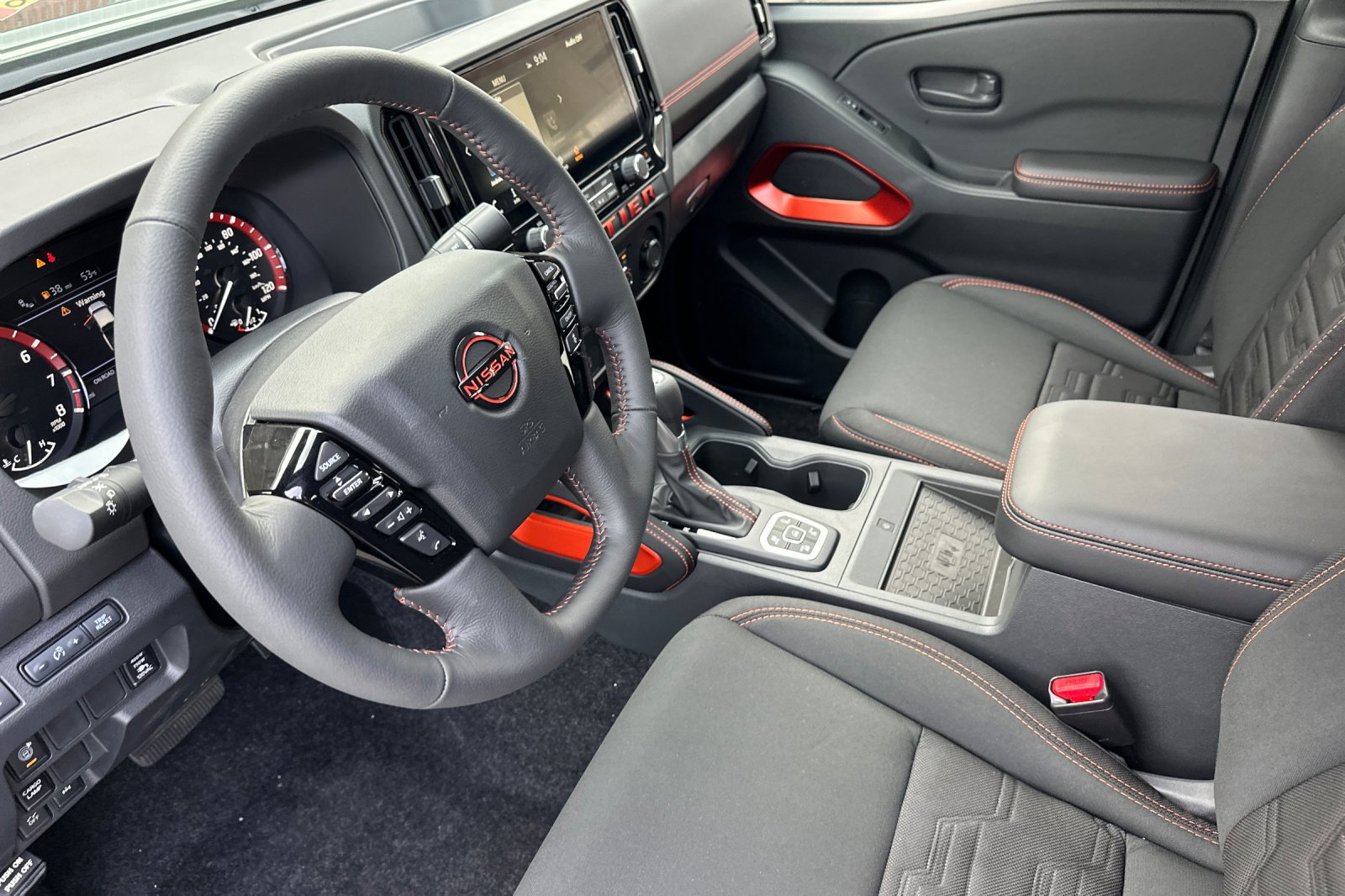 New 2026 Nissan Frontier PRO-4X w/ Pro-4x Convenience Package image 10