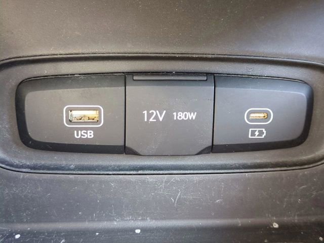 Certified 2023 Hyundai Venue SE w/ Cargo Package image 26