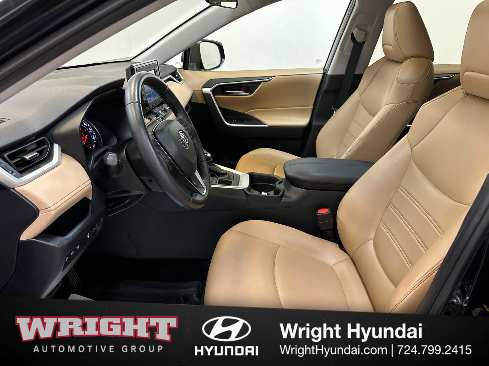 Used 2019 Toyota RAV4 XLE Premium w/ Cold Weather Package image 11