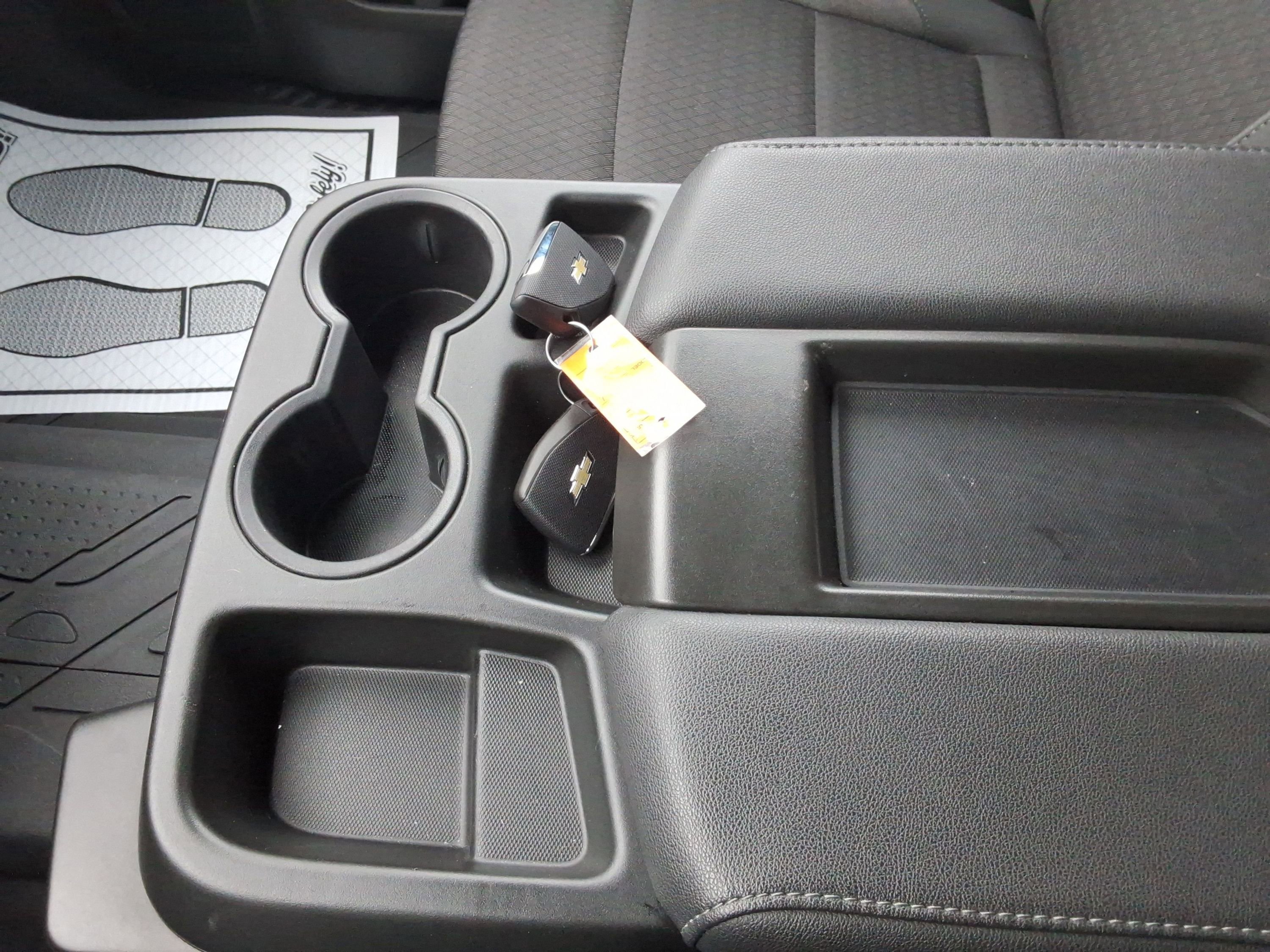 Used 2025 Chevrolet Silverado 2500 Custom w/ Custom Convenience Package image 17