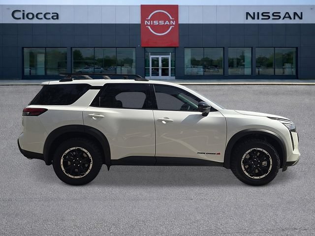 New 2026 Nissan Pathfinder Rock Creek w/ Rock Creek Premium Package AWD/4WD image 6
