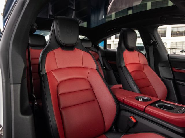 New 2025 Porsche Taycan 4S AWD/4WD image 33
