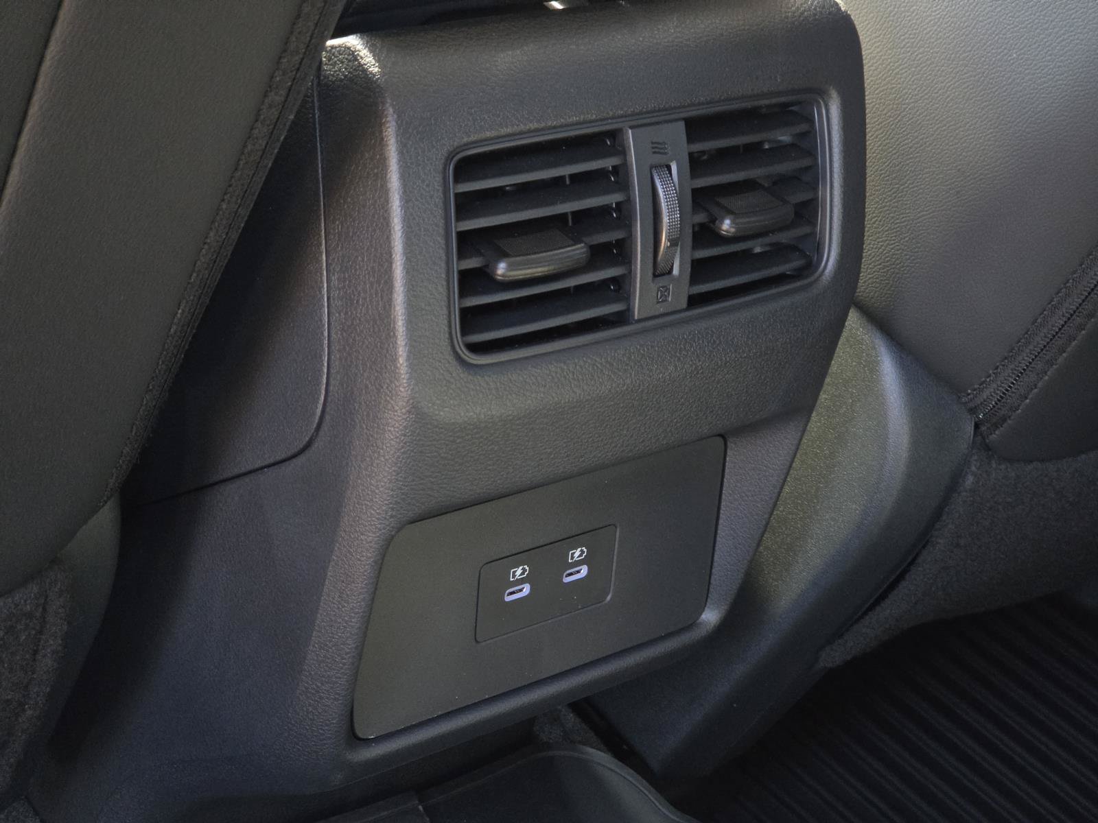 New 2027 Nissan Rogue SV AWD/4WD image 16