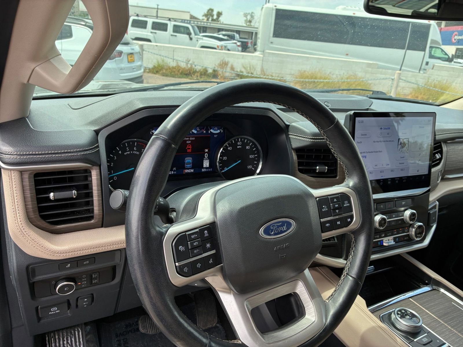 Used 2024 Ford Expedition Limited RWD image 39