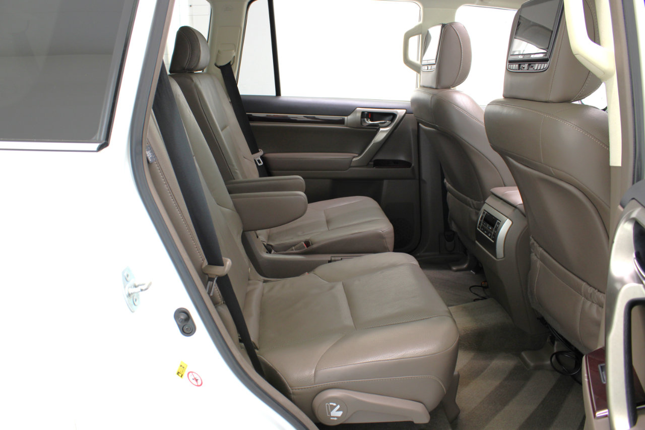 Used 2017 Lexus GX 460 Premium image 40