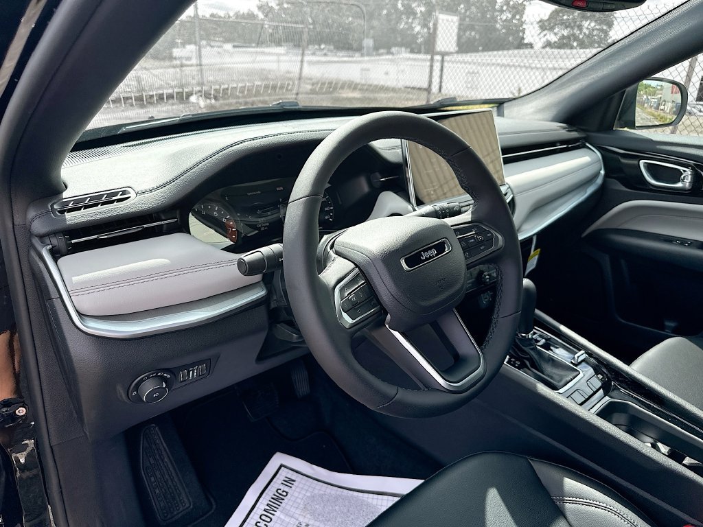 New 2026 Jeep Compass Limited AWD/4WD image 13
