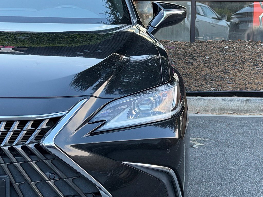 Used 2023 Lexus ES 350 w/ Premium Package FWD image 5