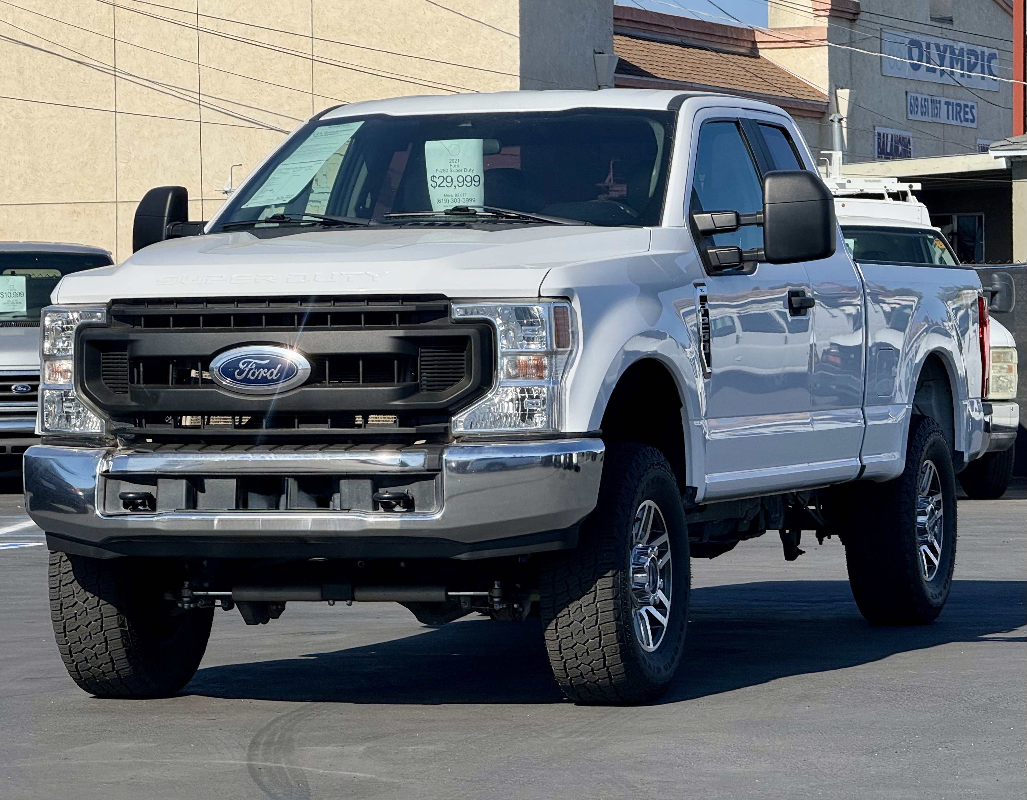 Used 2021 Ford F250 XL w/ Power Equipment Group AWD/4WD image 3