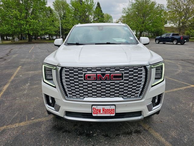 Used 2021 GMC Yukon XL Denali w/ Denali Premium Package AWD/4WD image 9