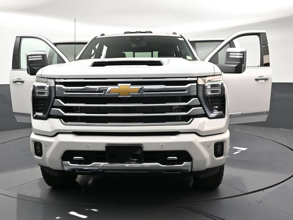 Certified 2025 Chevrolet Silverado 3500 High Country w/ High Country Premium Package AWD/4WD image 36