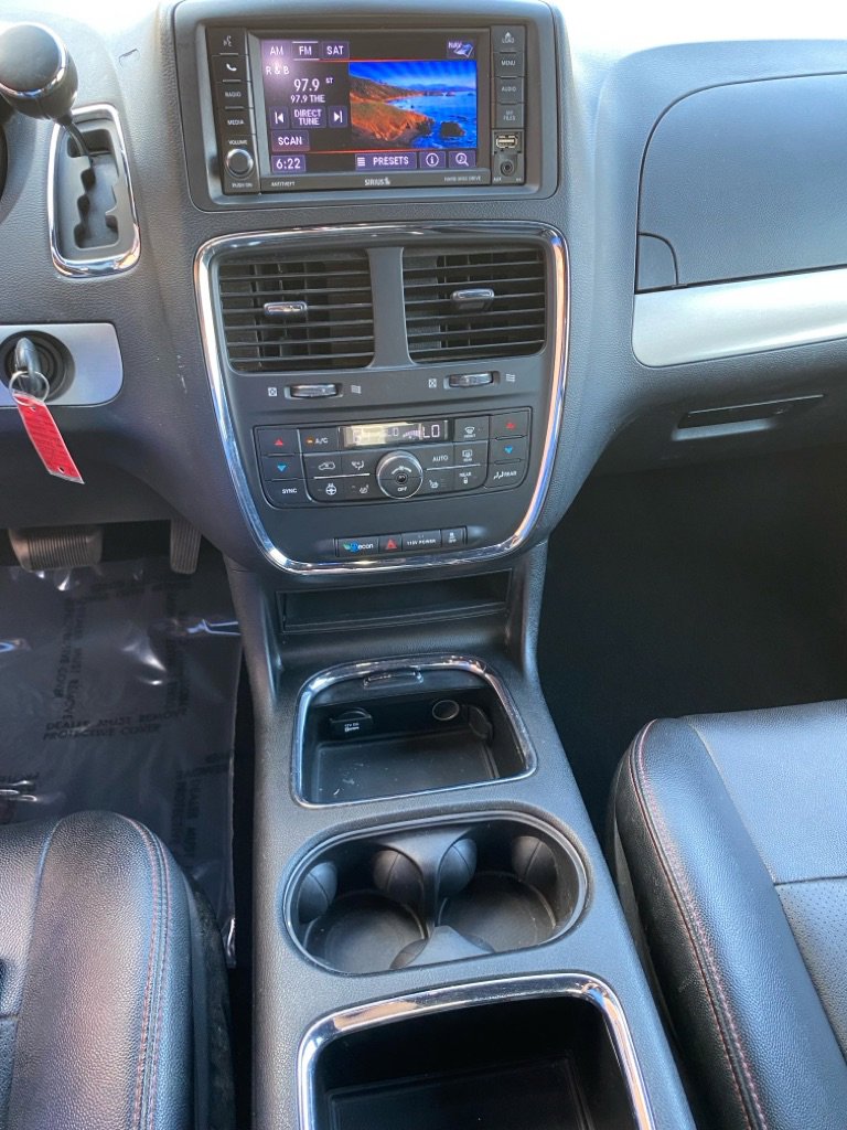 Used 2019 Dodge Grand Caravan GT image 19