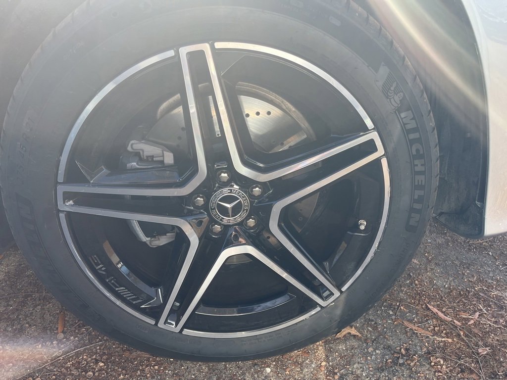 Used 2025 Mercedes-Benz GLS 450 4MATIC image 8