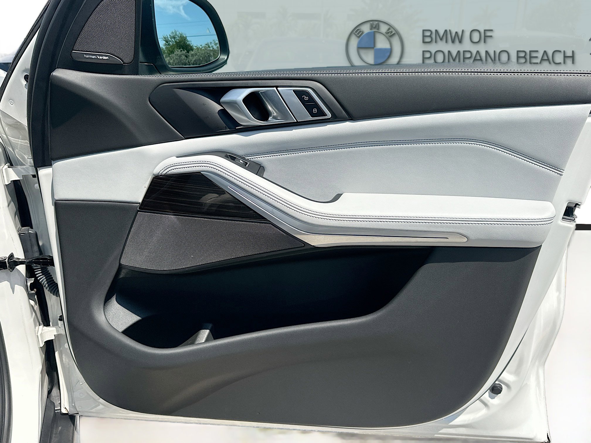 Used 2024 BMW X5 sDrive40i w/ Parking Assistance Package image 35