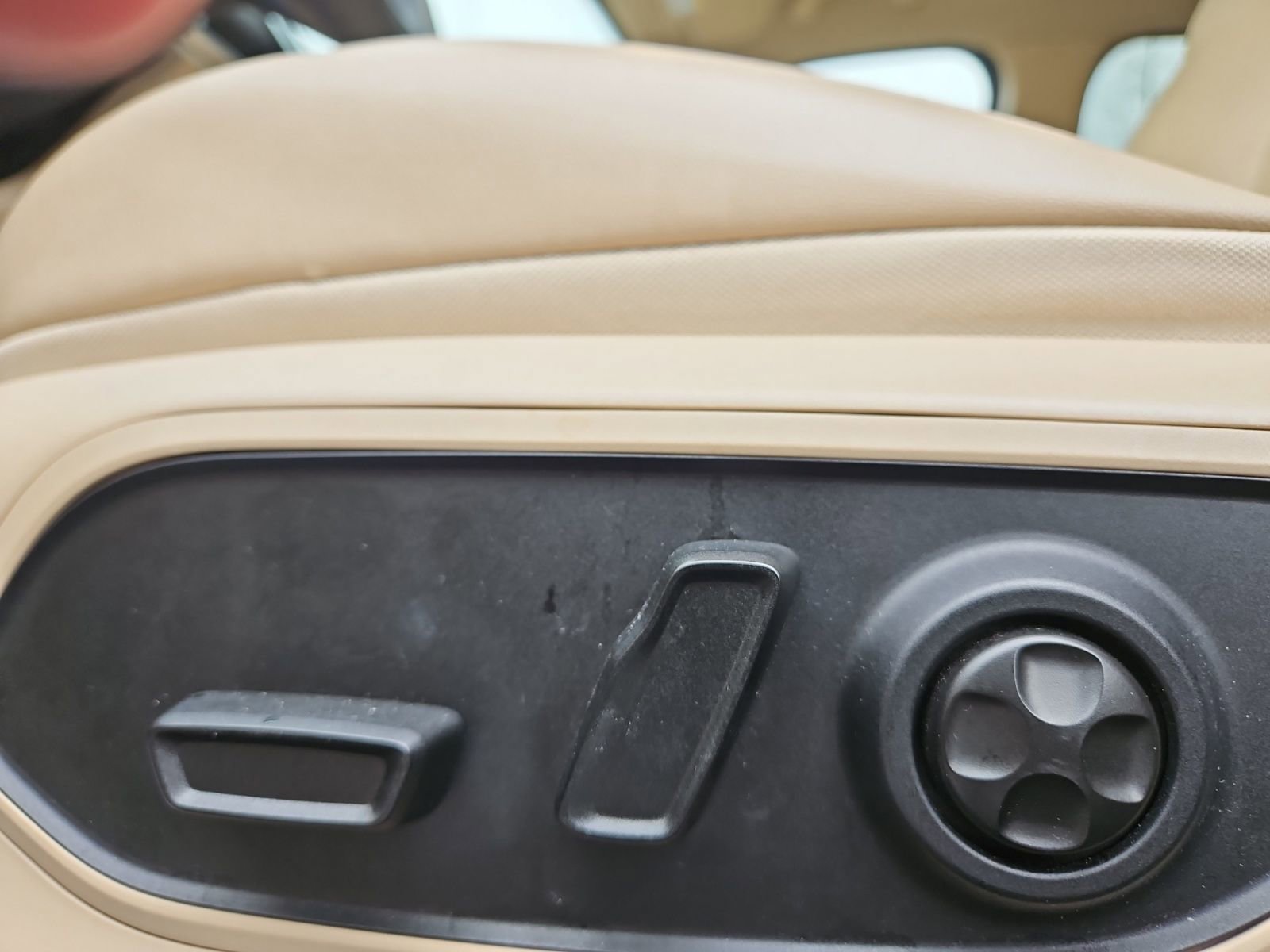 Used 2022 Jeep Grand Cherokee L Limited image 21