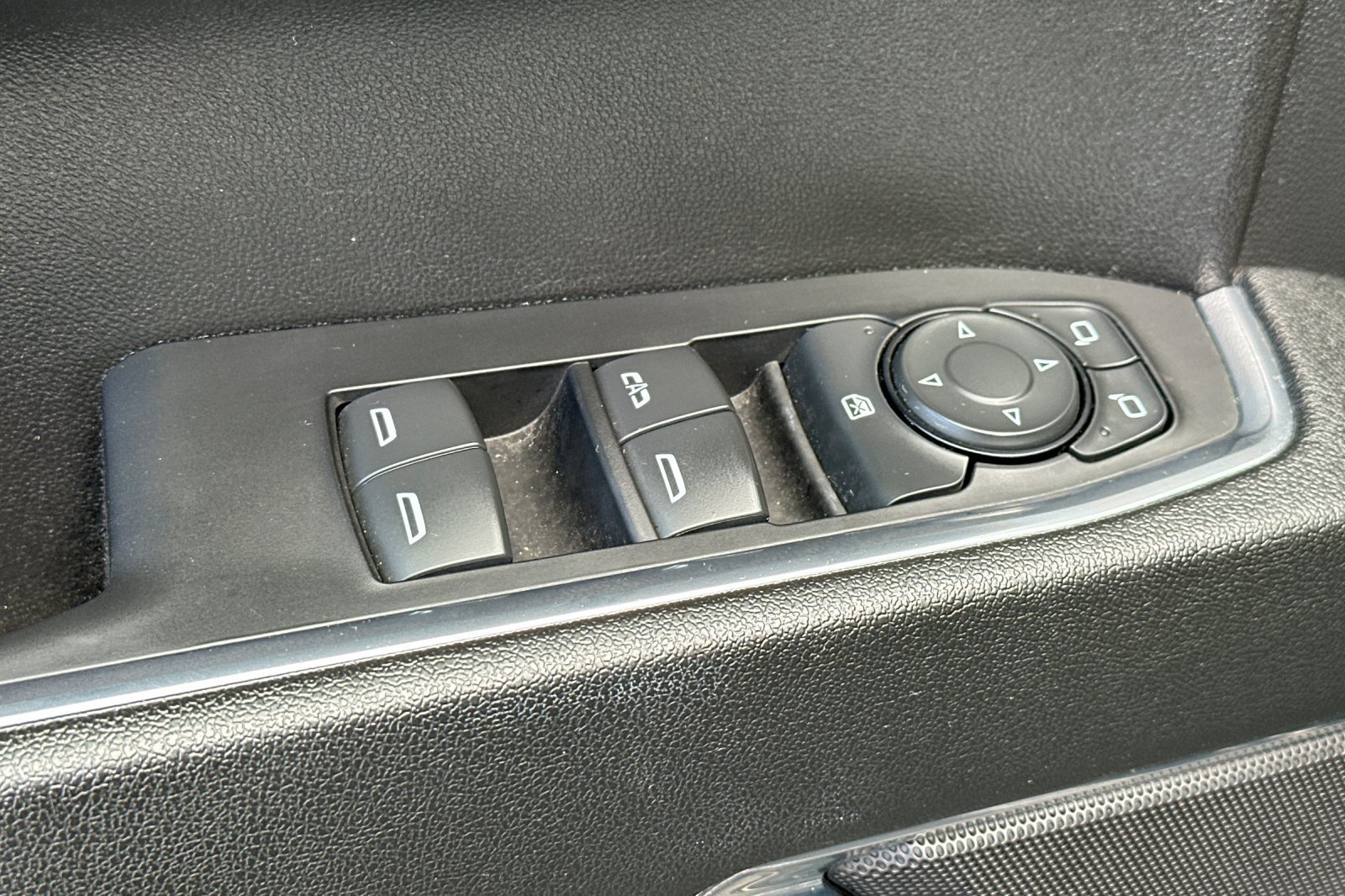 Certified 2024 GMC Sierra 1500 Elevation AWD/4WD image 12