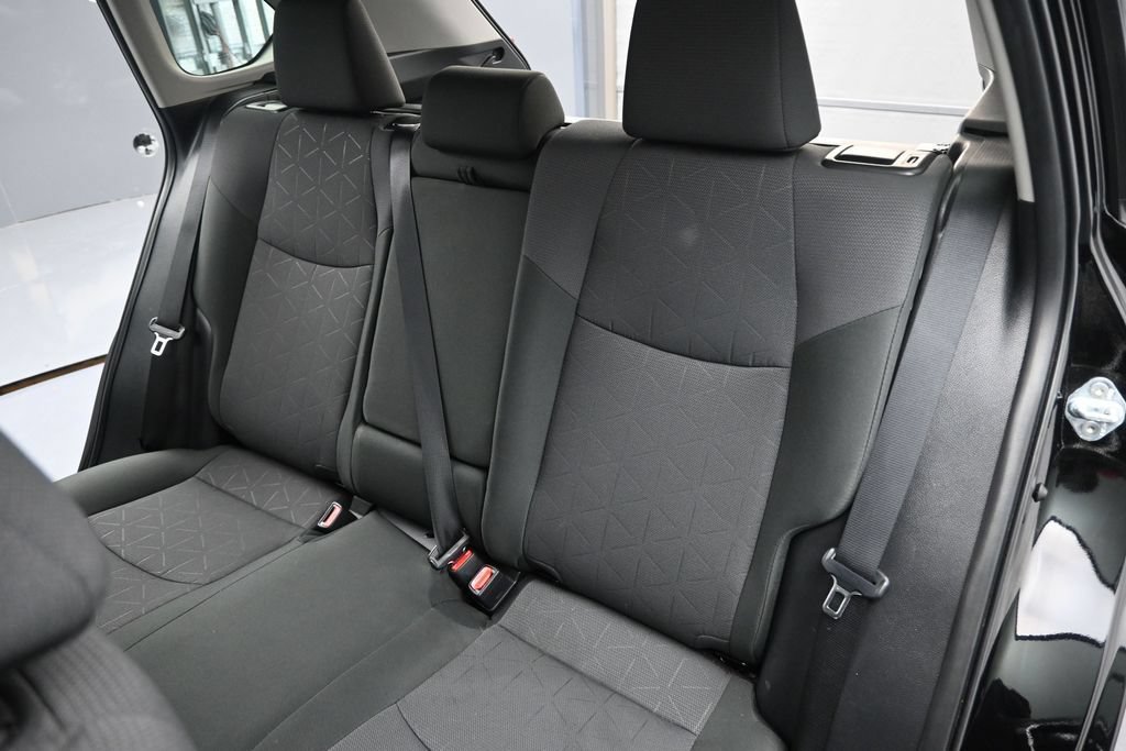 Used 2025 Toyota RAV4 XLE FWD image 16