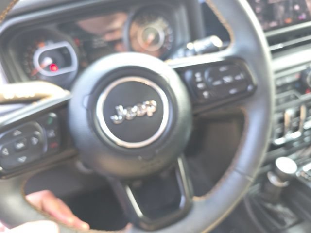 Used 2024 Jeep Wrangler Unlimited Sport AWD/4WD image 12