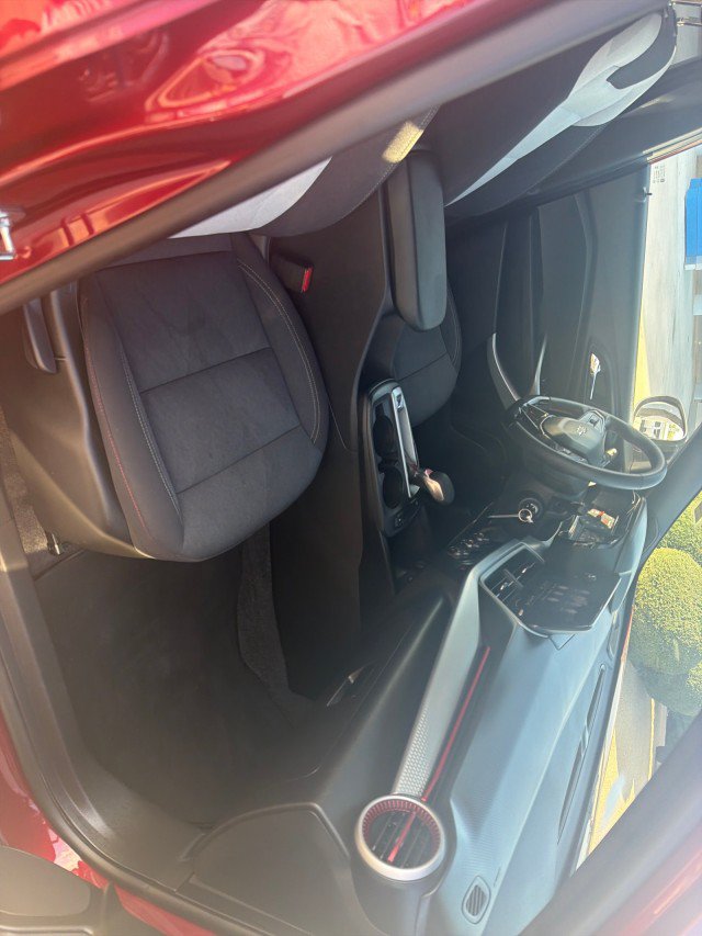 Used 2025 Chevrolet Trax RS w/ Driver Confidence Package FWD image 15