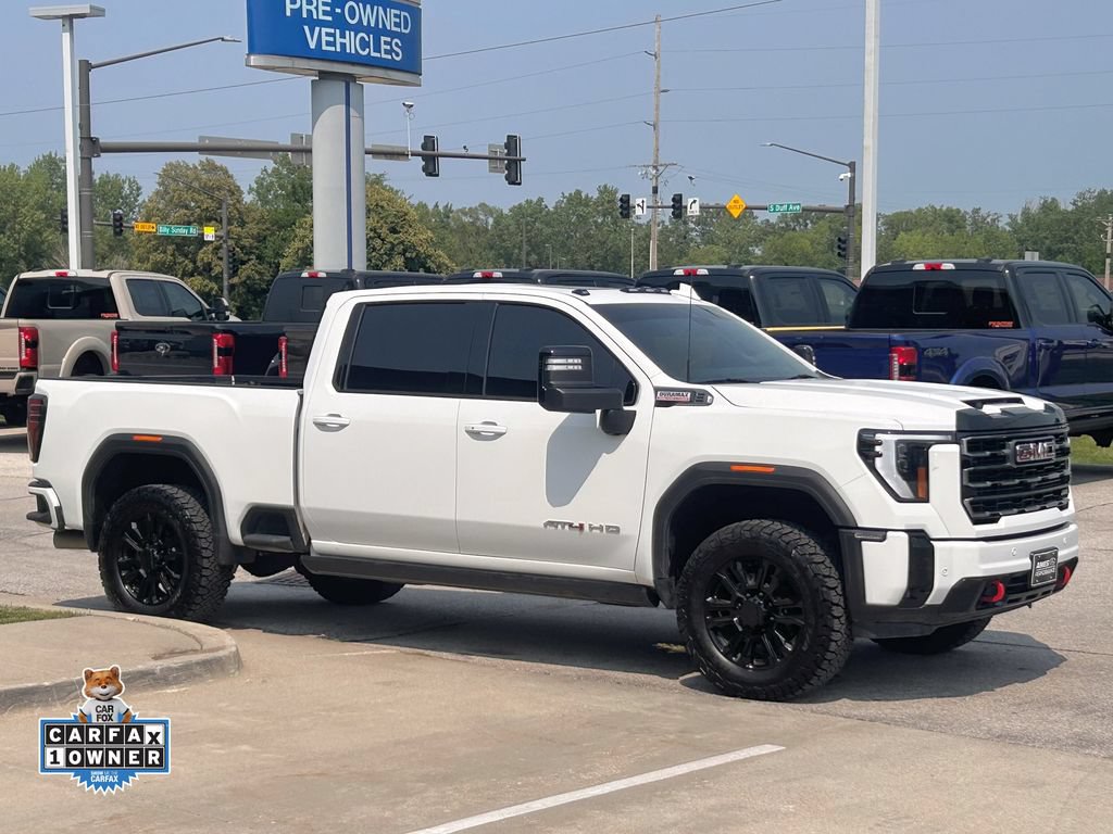 Used 2025 GMC Sierra 2500 AT4 w/ AT4 Premium Plus Package AWD/4WD image 8