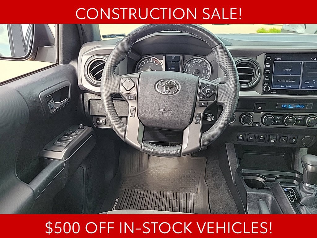 Used 2021 Toyota Tacoma TRD Off-Road w/ Technology Package AWD/4WD image 12