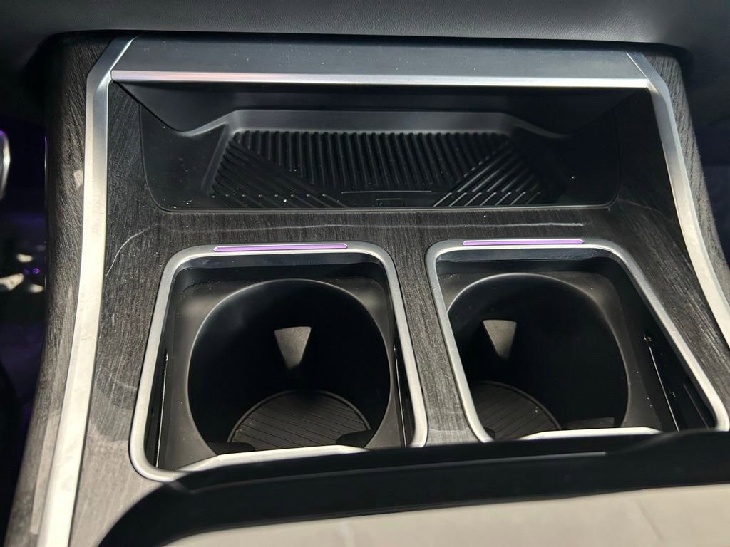 Used 2025 BMW 740i RWD image 49