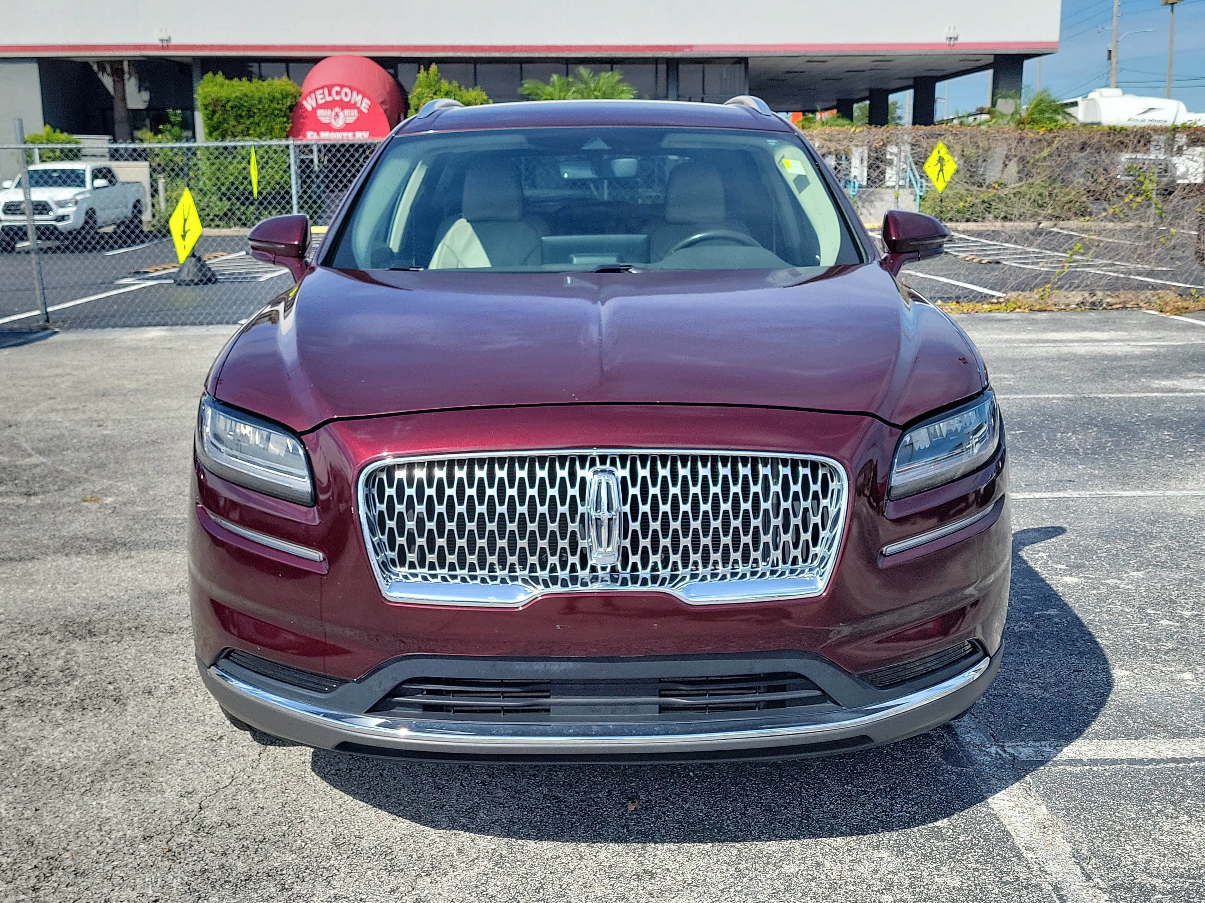 Used 2021 Lincoln Nautilus AWD w/ Equipment Group 101A image 2