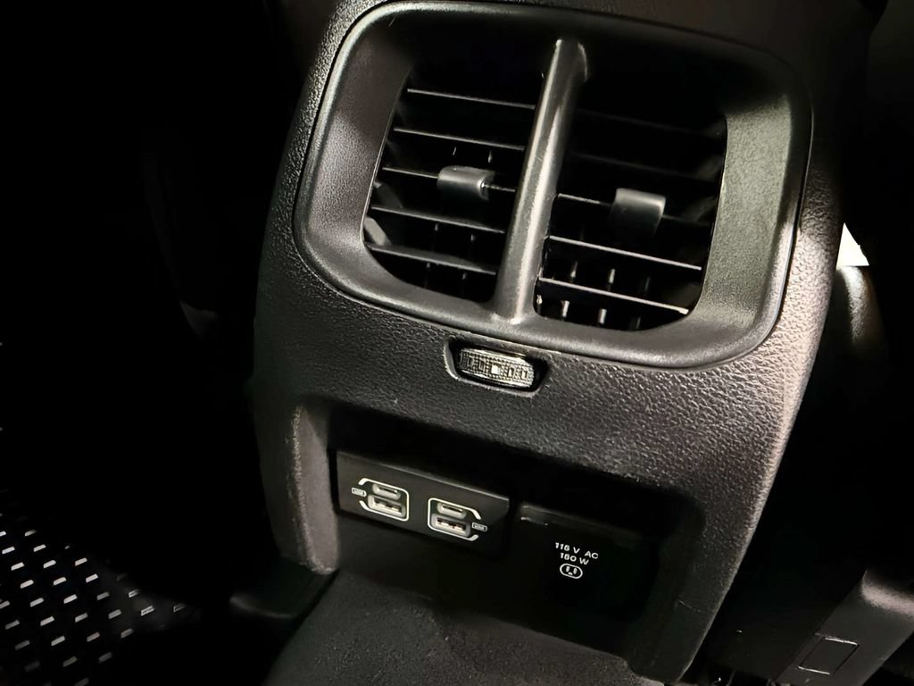 Used 2021 Jeep Cherokee Trailhawk AWD/4WD image 15