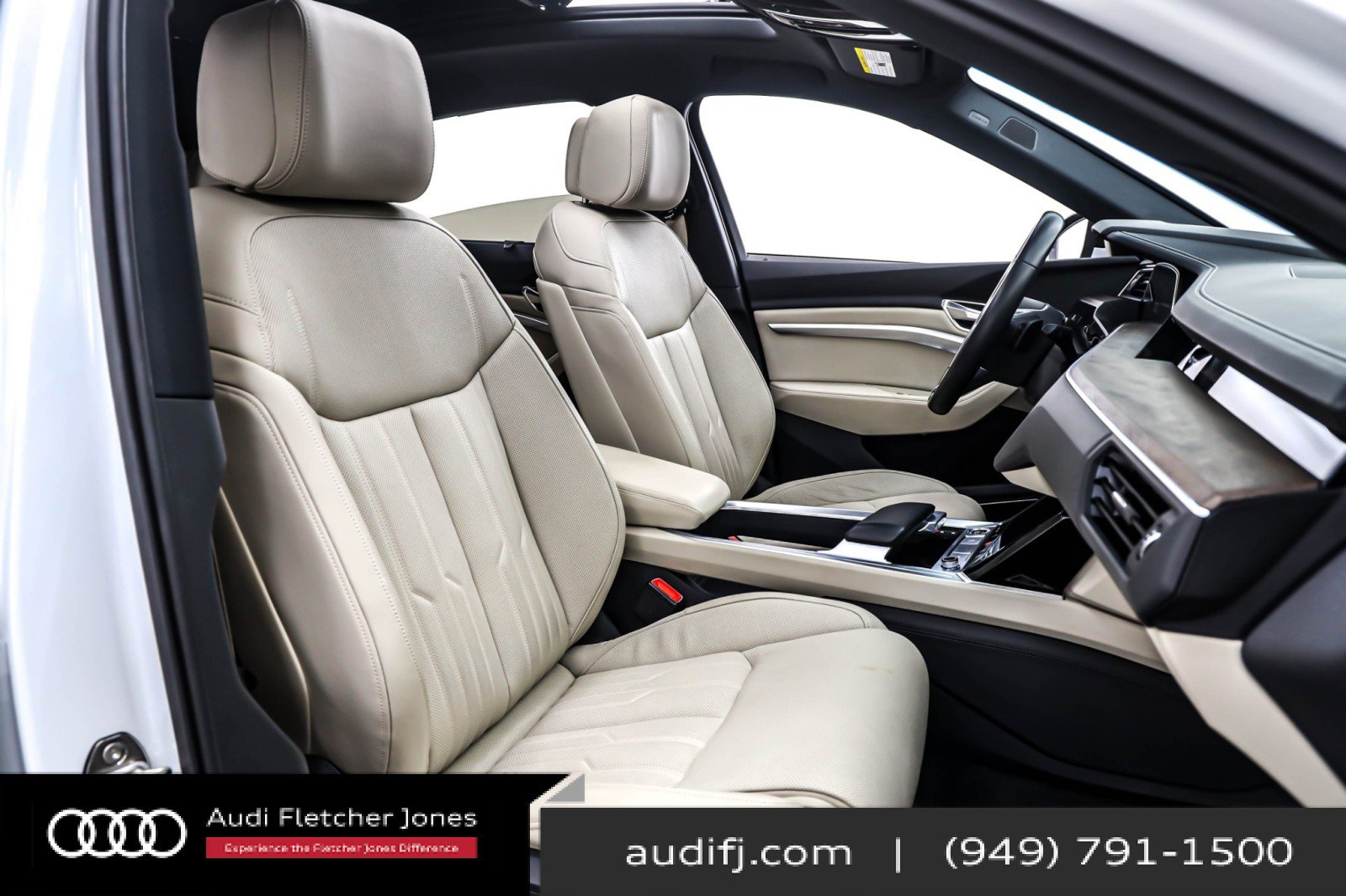 Used 2023 Audi e-tron Prestige w/ Prestige Package image 7