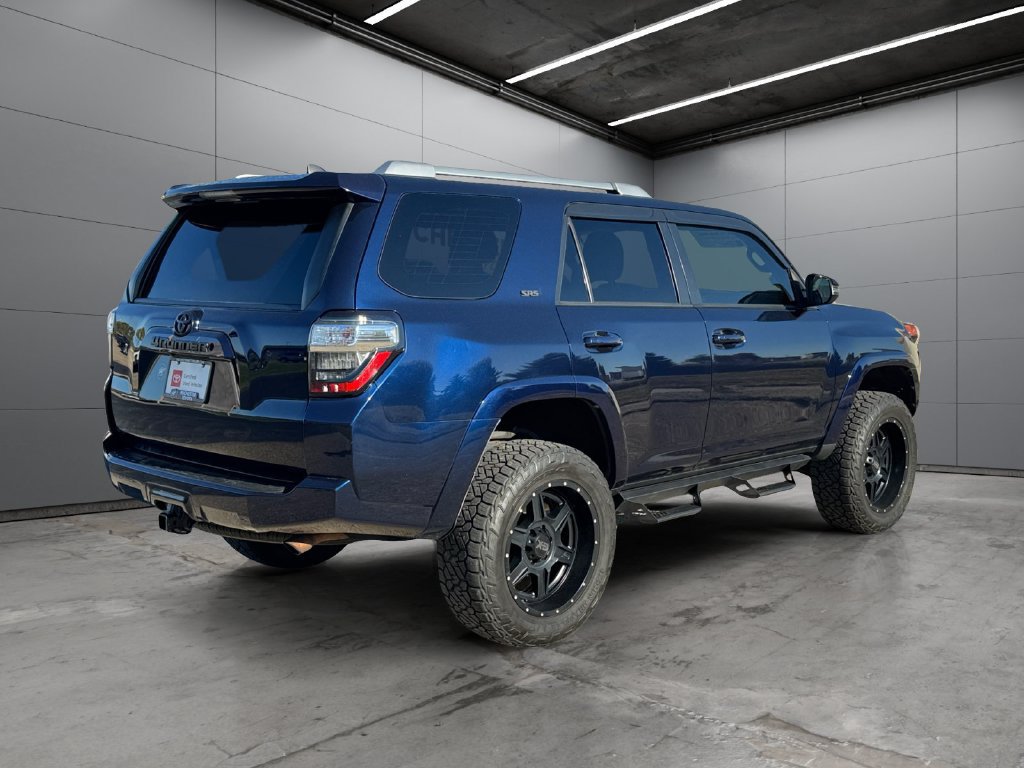 Certified 2018 Toyota 4Runner SR5 Premium AWD/4WD image 5