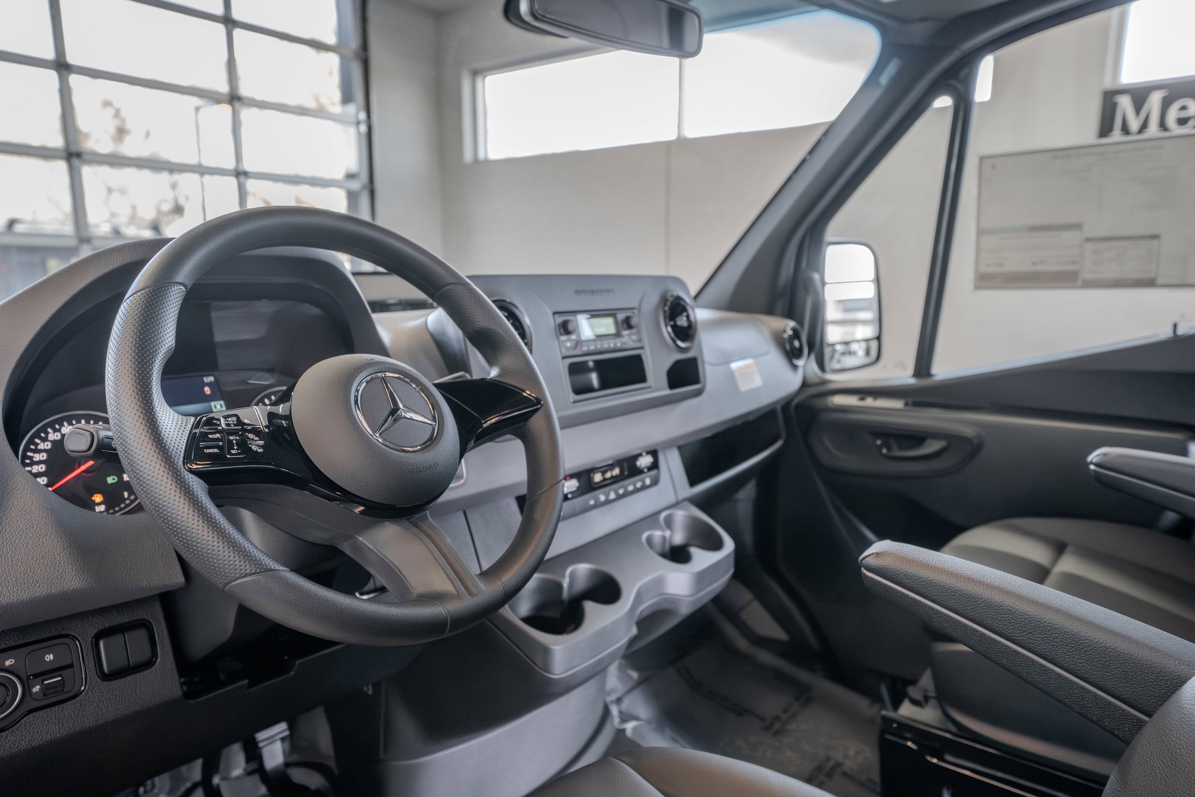 New 2025 Mercedes-Benz Sprinter 4500 image 7