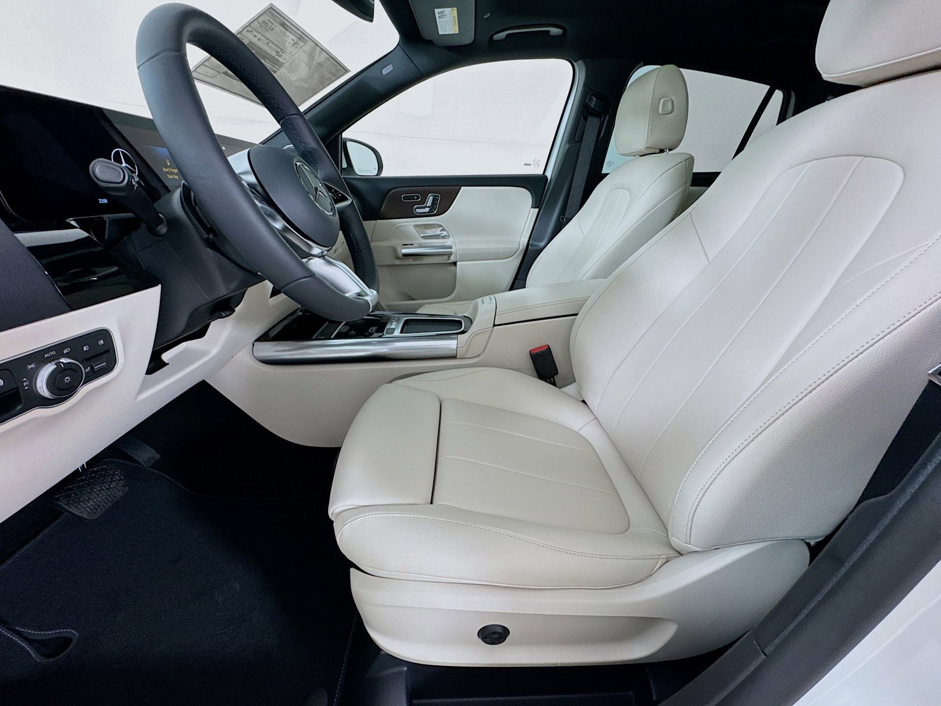 New 2026 Mercedes-Benz GLA 250 image 21