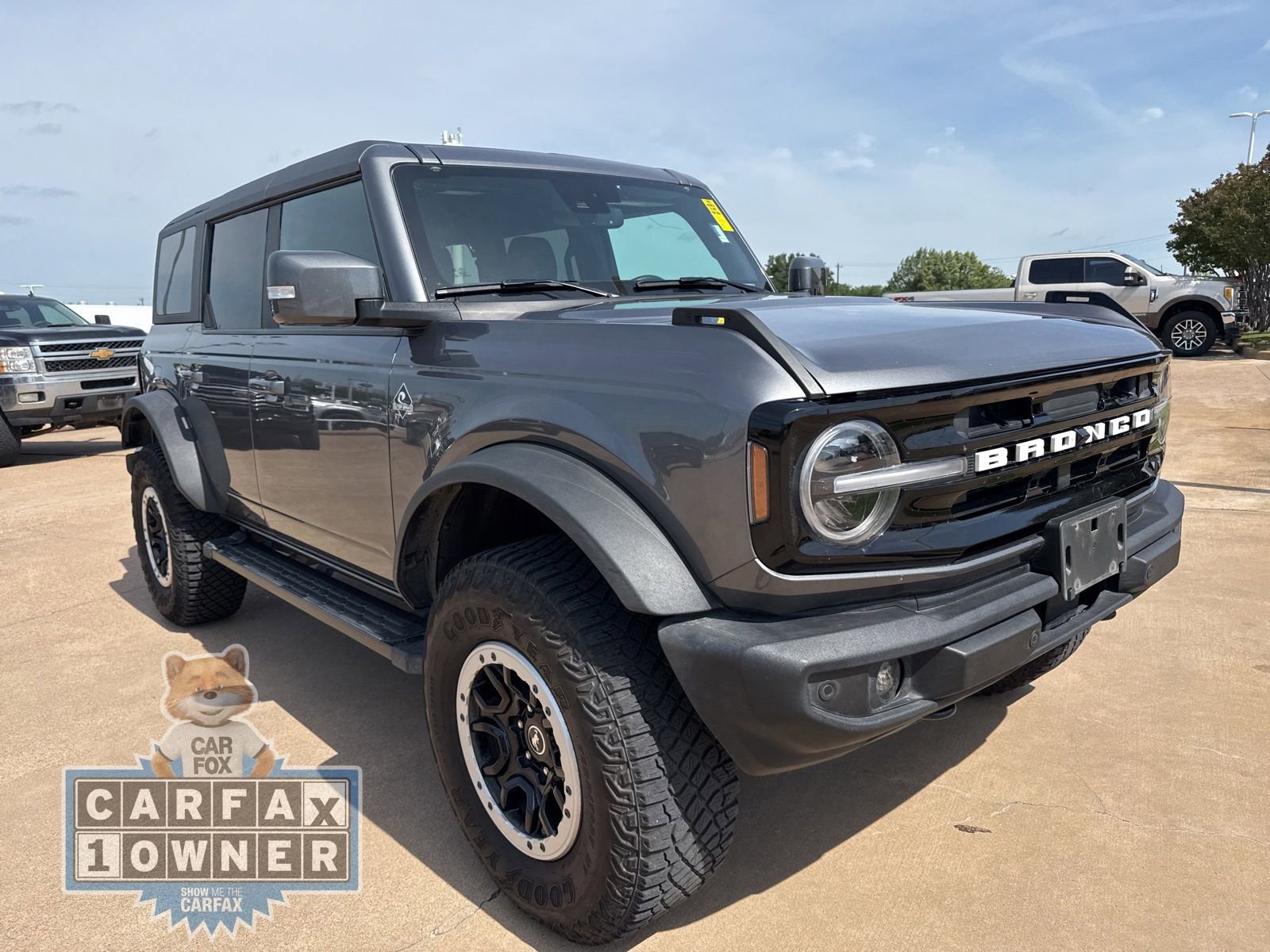 Used 2023 Ford Bronco Outer Banks w/ Sasquatch Package AWD/4WD image 1