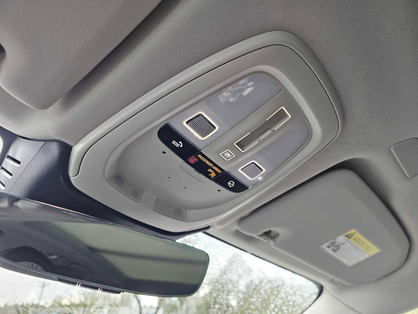 Certified 2025 Volvo XC60 B5 Plus image 29