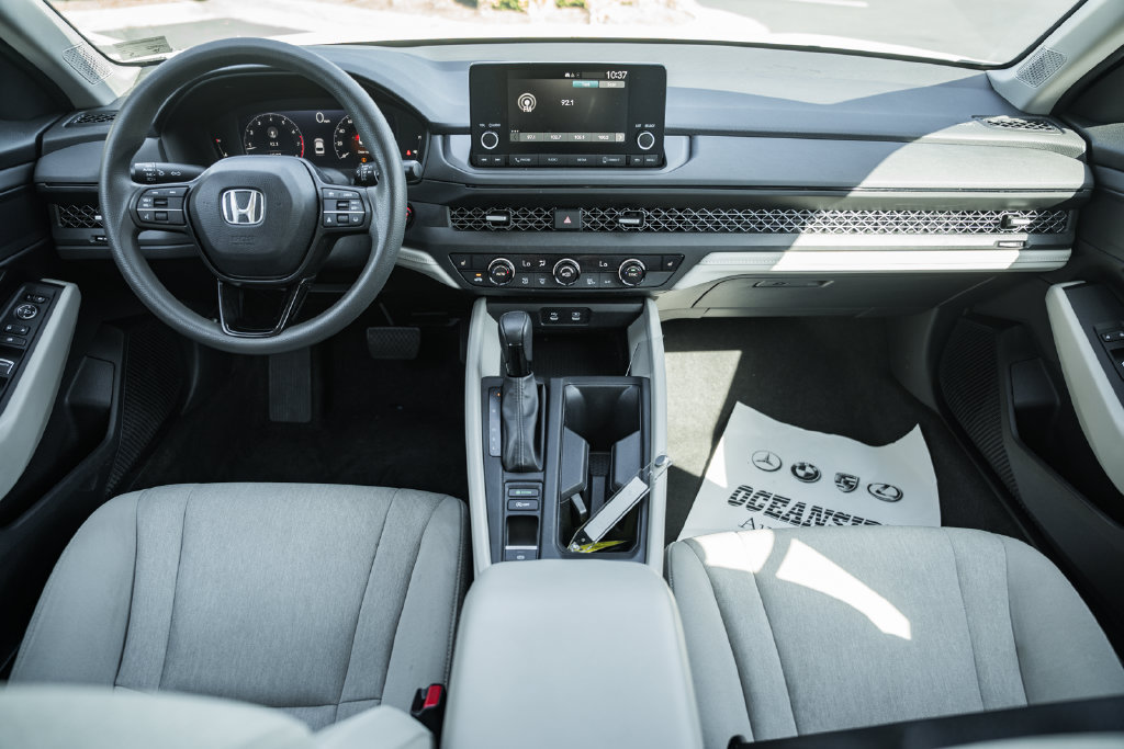 Certified 2023 Honda Accord EX image 16