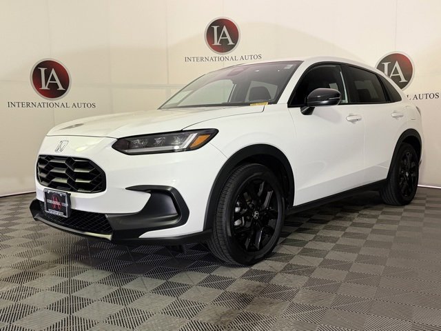 Used 2023 Honda HR-V Sport image 2