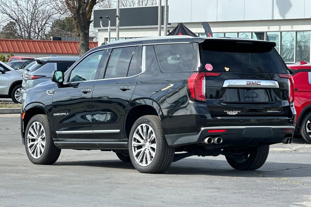 Used 2021 GMC Yukon Denali w/ Denali Premium Package AWD/4WD image 6