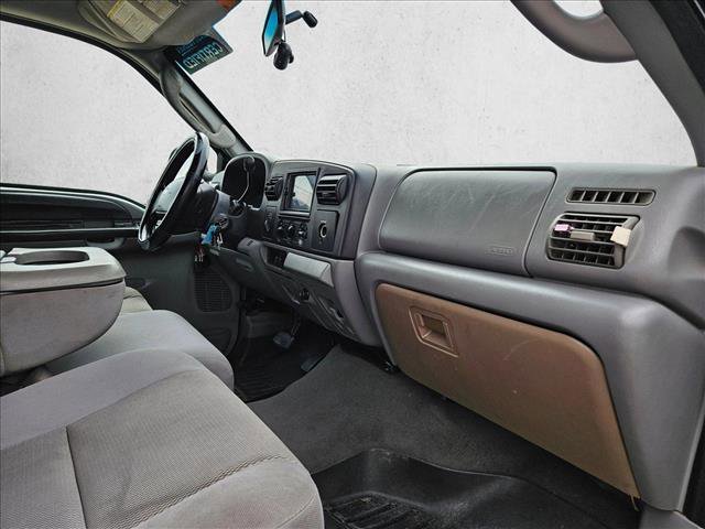 Used 2006 Ford F350 XL image 20