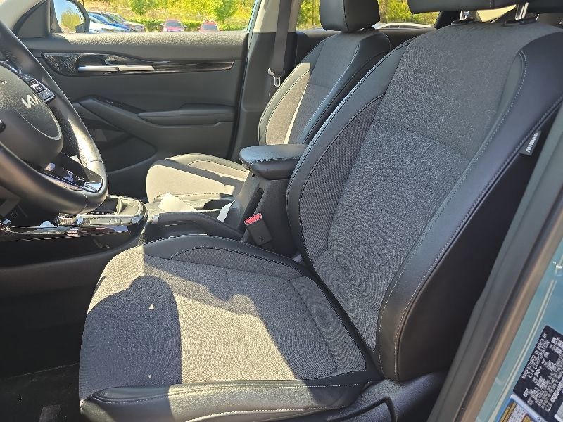 Used 2024 Kia Seltos S FWD image 11
